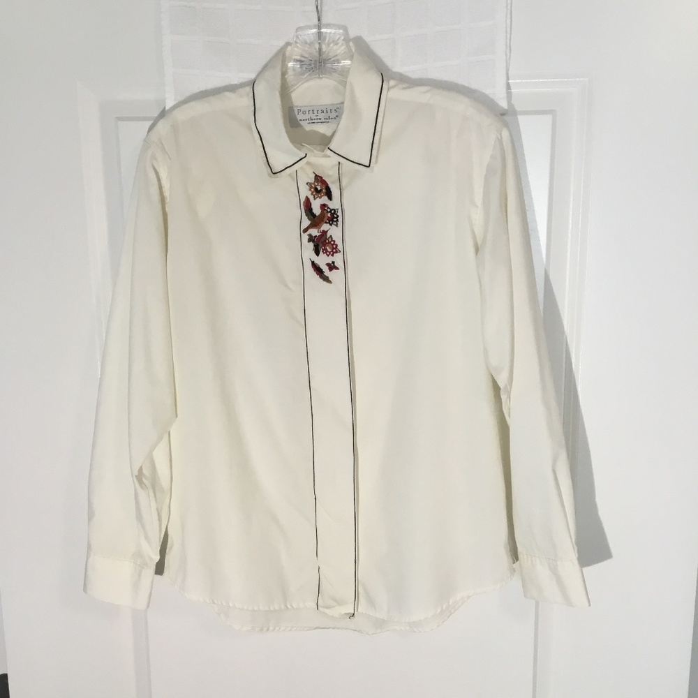 Portraits By Northern Isles Ladies Button Down Blouse Cream Size 6